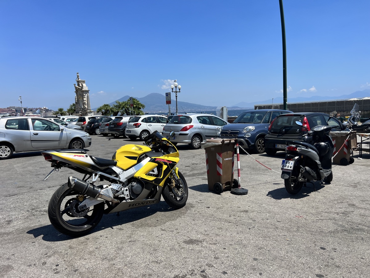 Honda CBR 929 Fireblade scatto 2