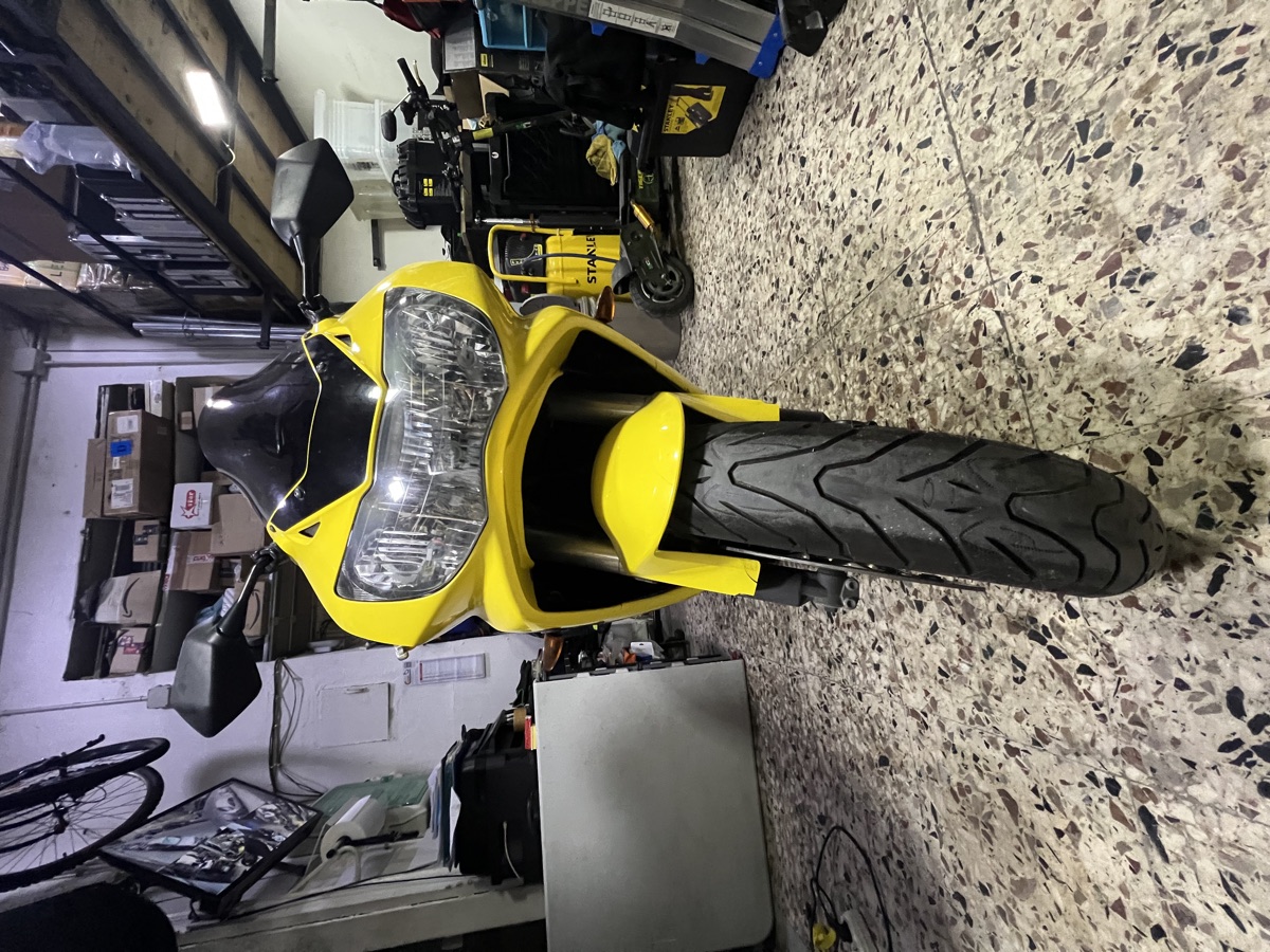 Honda CBR 929 Fireblade scatto 5