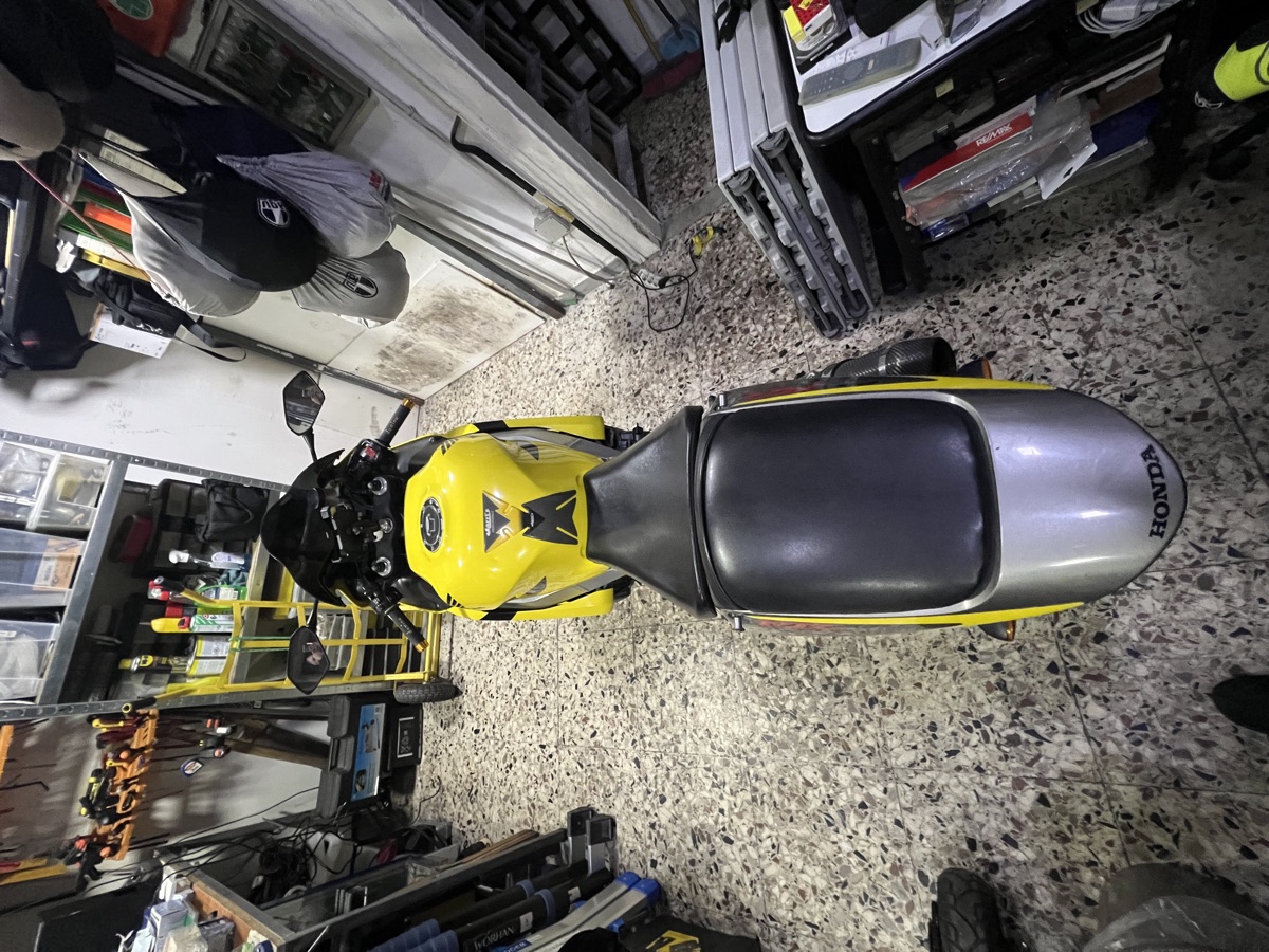 Honda CBR 929 Fireblade scatto 7